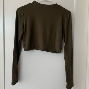 Women’s cropped long sleeve